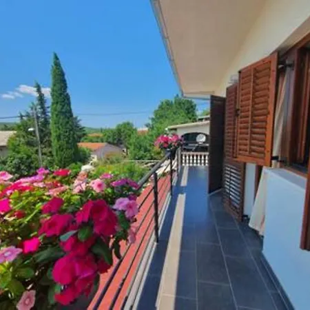 Penthouse In Gornji Karin Near The * Anić