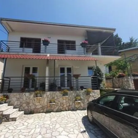 Penthouse In Gornji Karin Near The 1st Floor *