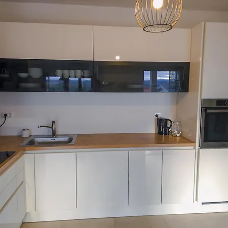 Penthouse In Gornji Karin Near The 1st Floor Apartament