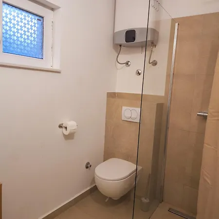 Penthouse In Gornji Karin Near The 1st Floor Apartament