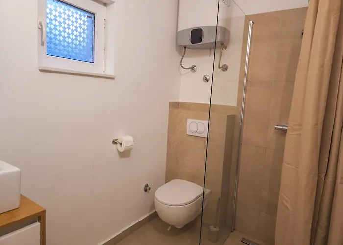 Penthouse In Gornji Karin Near The Apartment